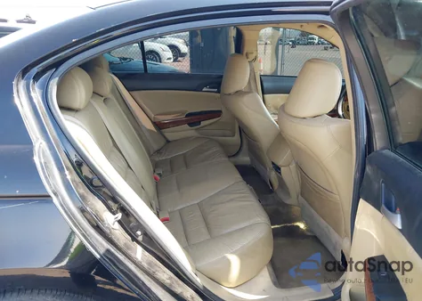 2011 Honda Accord 3.5 Ex-L z USA, uszkodzony, nr VIN 1HGCP3F87BA011471